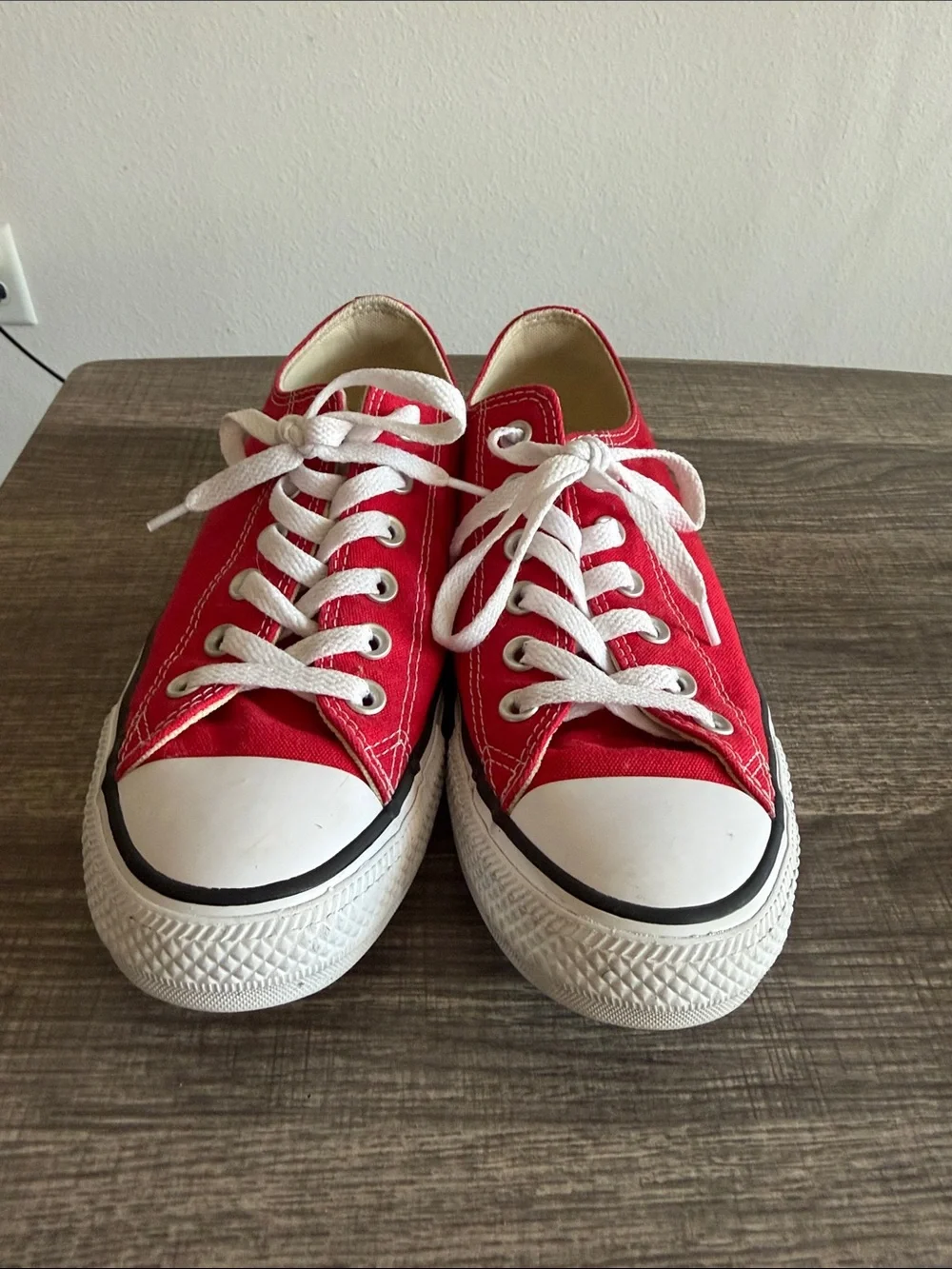 Converse classic low
